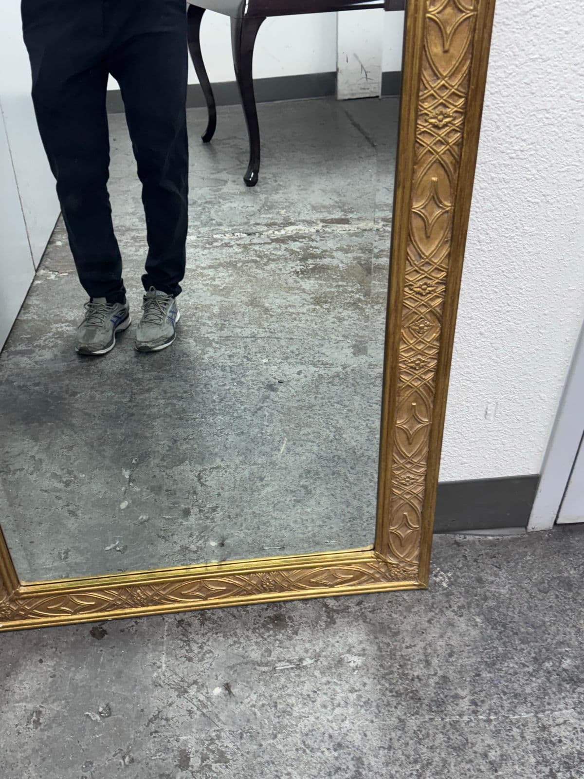 Decorative Arts, Inc Gold Framed Wall Mirror - Thumbnail 10