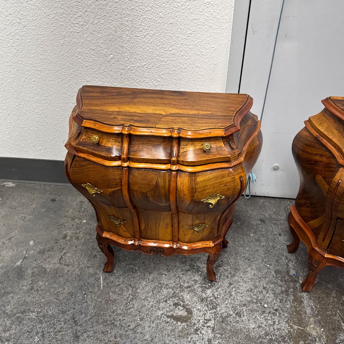 Mid 20th Century Rococo Italian Style Olive Wood Nightstands, Pair - Thumbnail 11