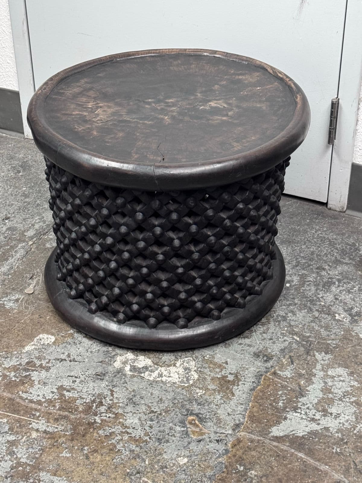 Bamileke King Stool Table - Thumbnail 10
