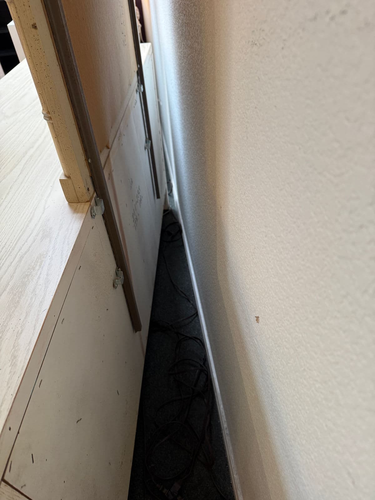 Mid 20th Century Dixie Furniture Shangri-La Chinoiserie Dresser + Mirror - Thumbnail 10