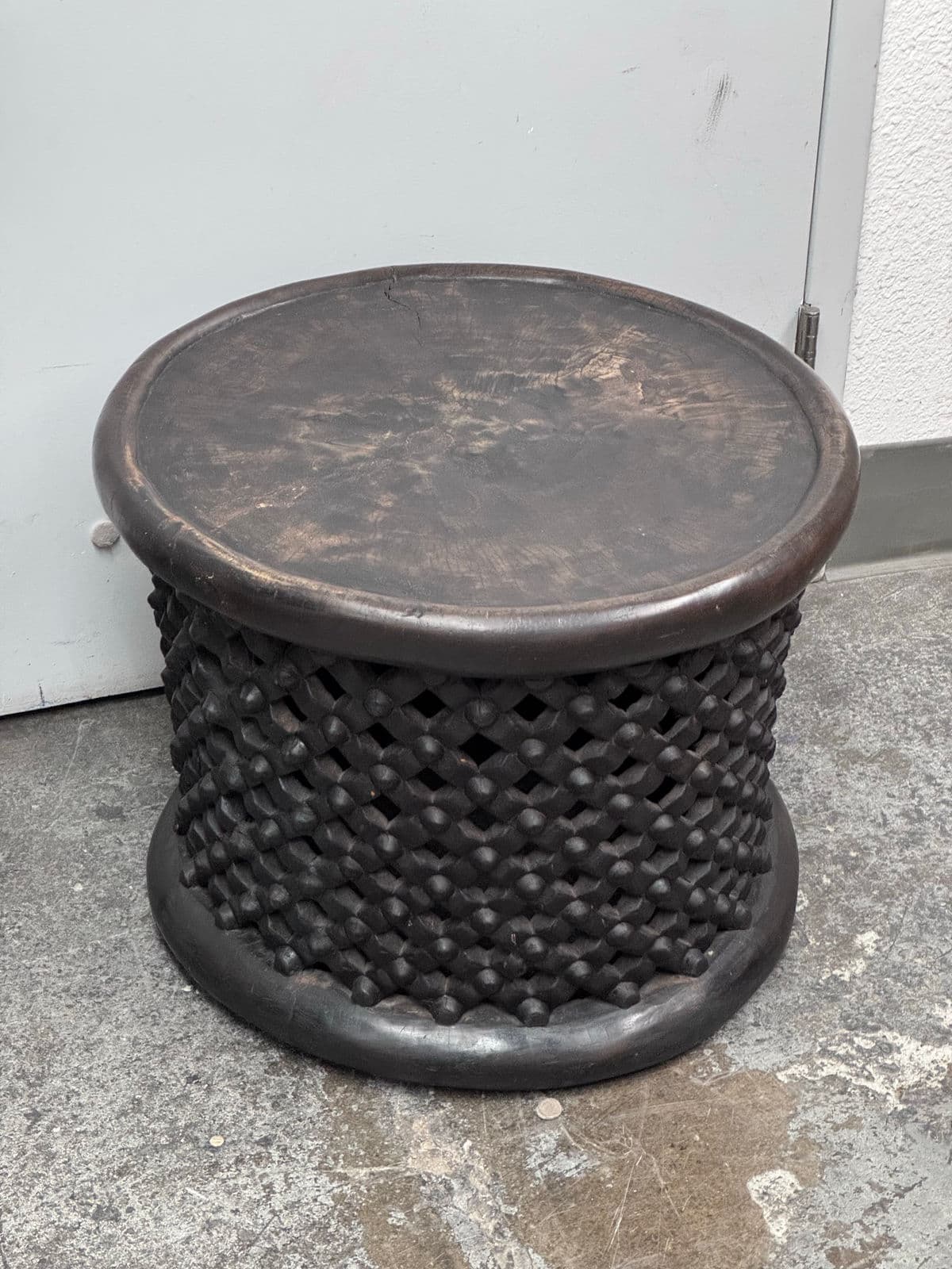 Bamileke King Stool Table - Thumbnail 8