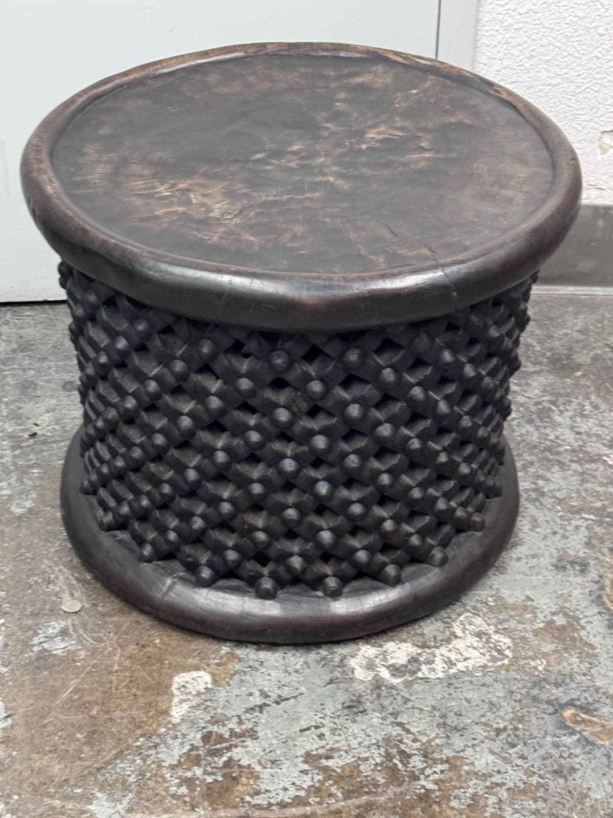 Bamileke King Stool Table - Thumbnail 9