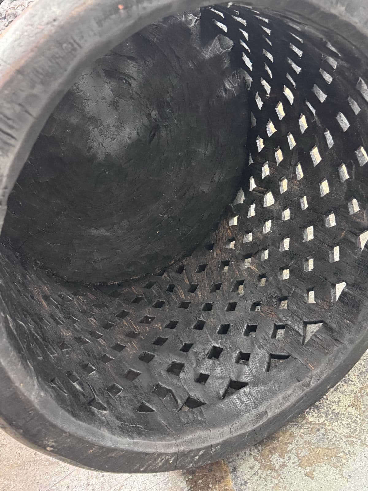 Bamileke King Stool Table - Thumbnail 13