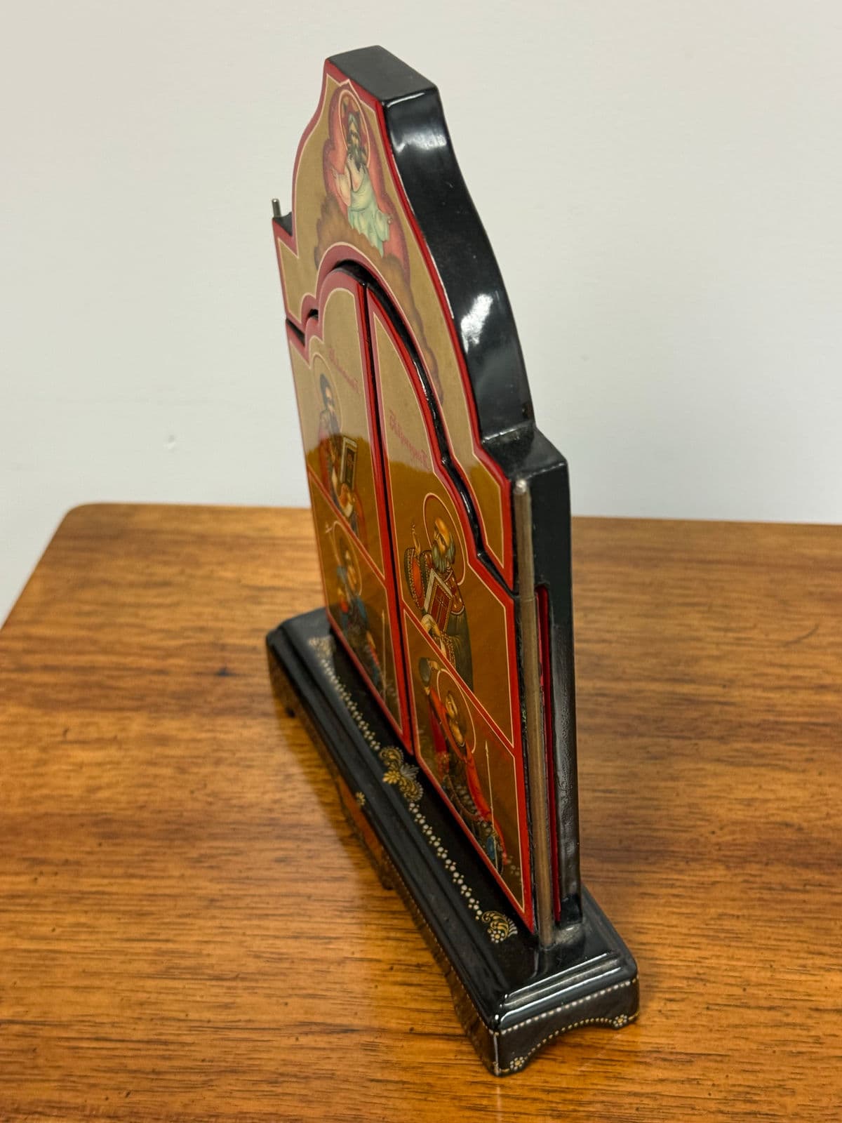 Lacquered Triptych Icon of Jesus and the Disciples - Thumbnail 8