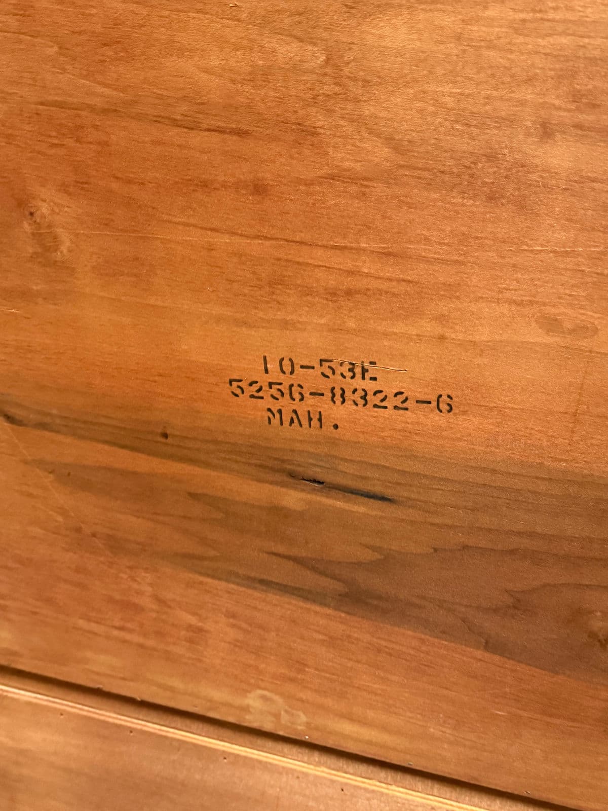 Late 20th Century Mahogany China Cabinet - Thumbnail 7