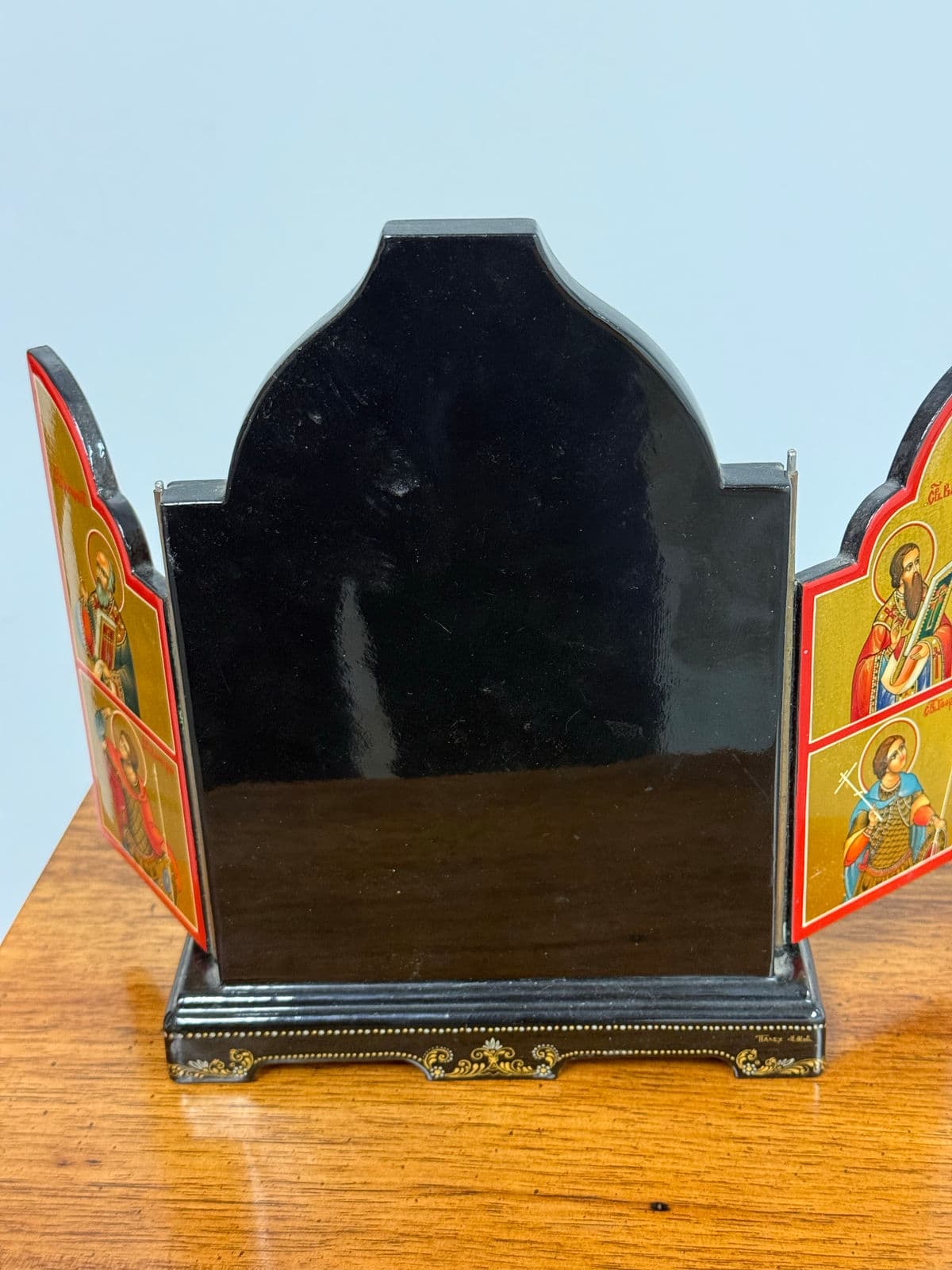 Lacquered Triptych Icon of Jesus and the Disciples - Thumbnail 9