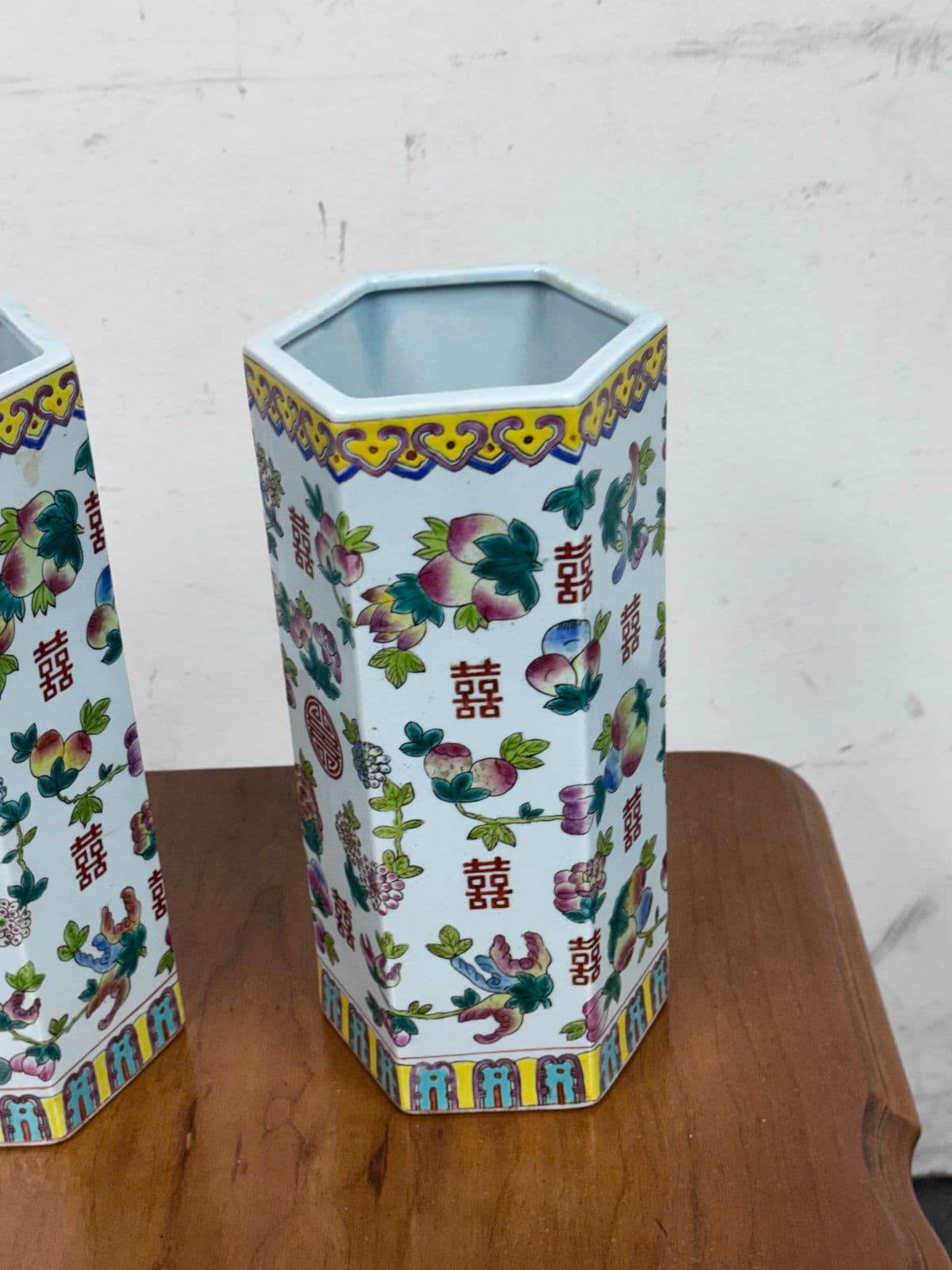 Chinese Famille Rose Double Happiness Vessels, Pair - Thumbnail 3