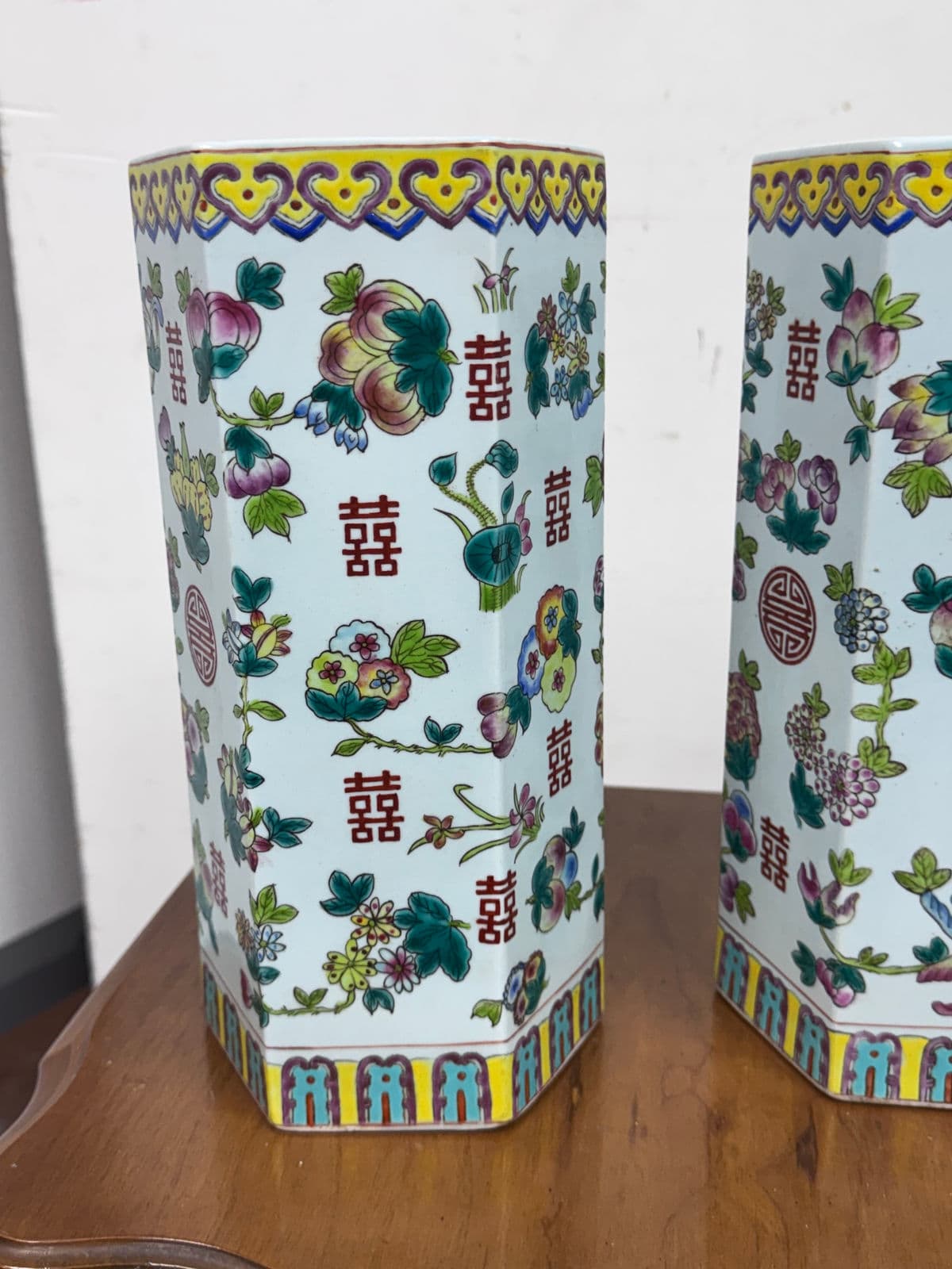 Chinese Famille Rose Double Happiness Vessels, Pair - Thumbnail 10