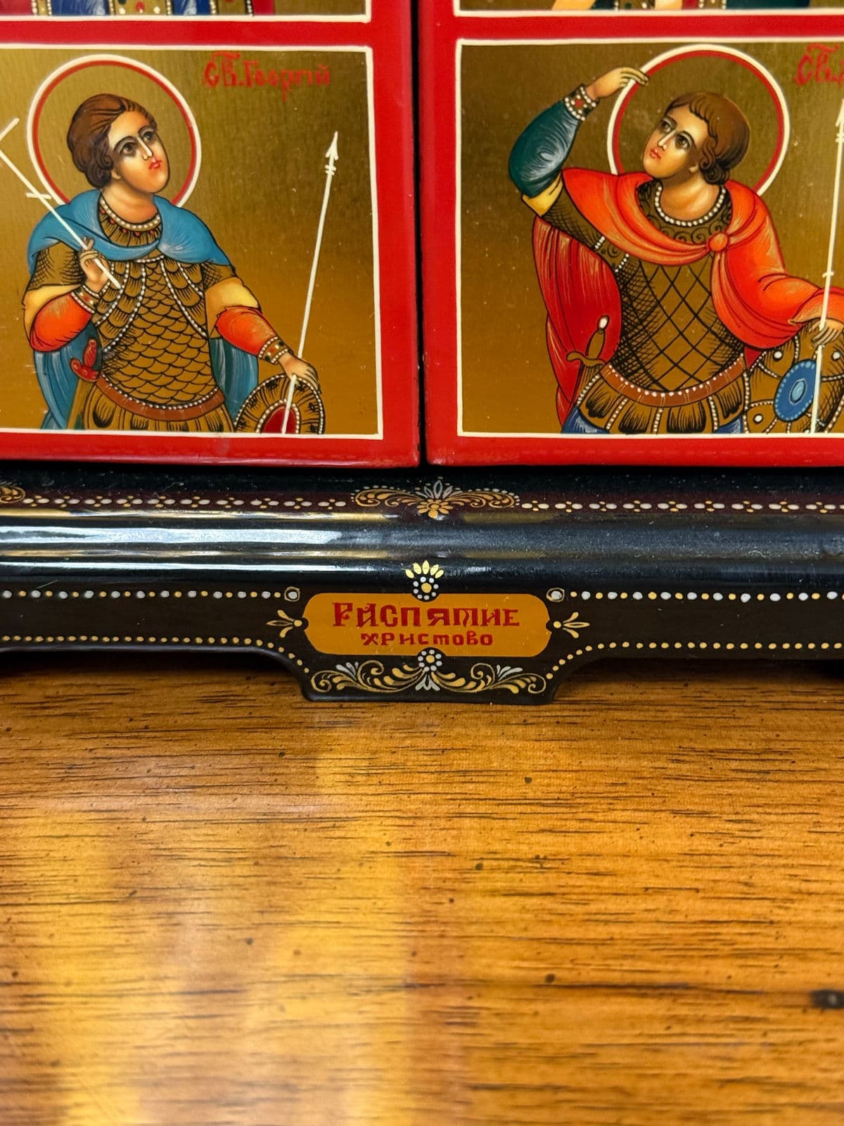 Lacquered Triptych Icon of Jesus and the Disciples - Thumbnail 7