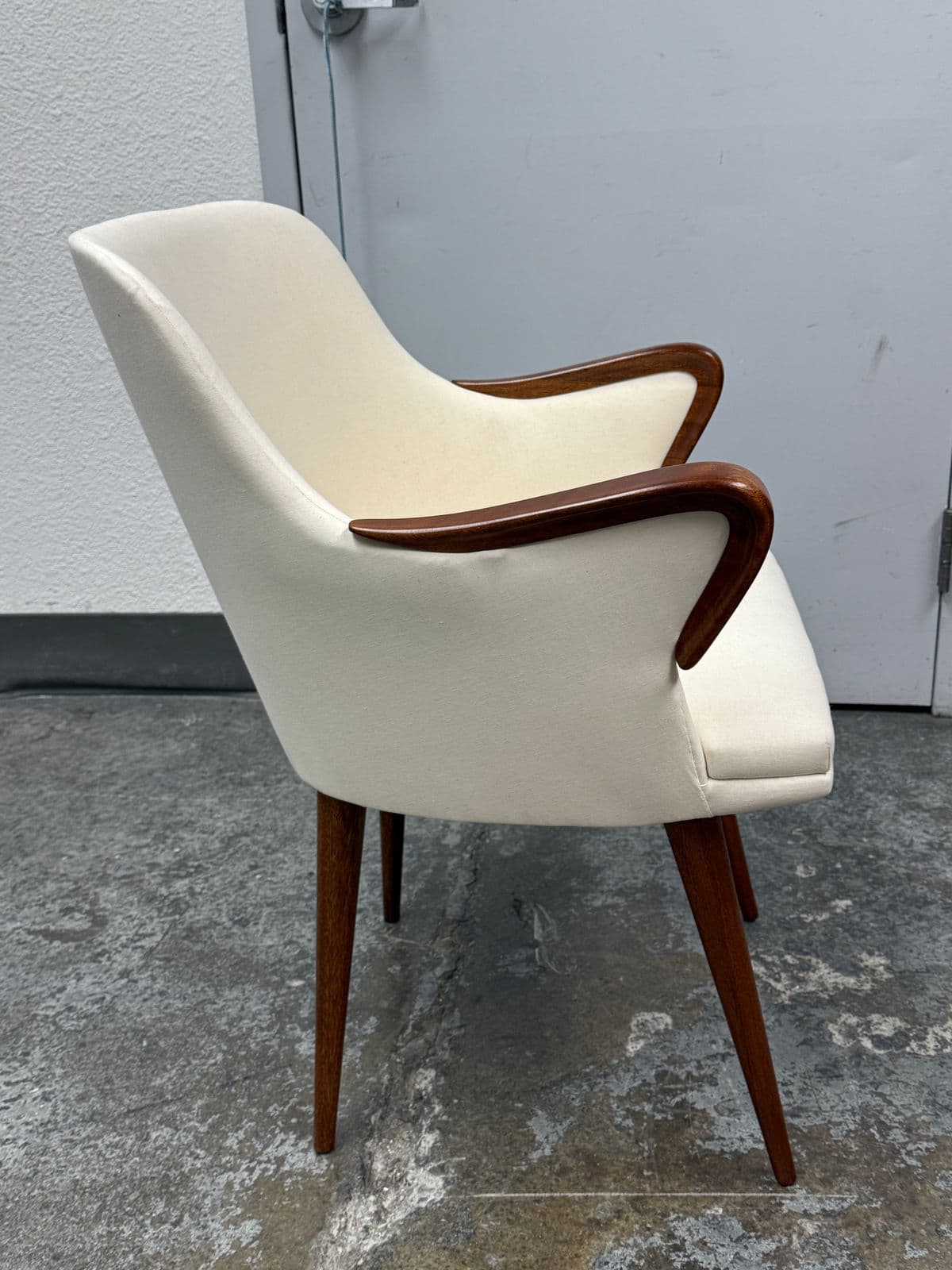 Osvaldo Borsani P38 Dining Room Arm Chair - Thumbnail 7