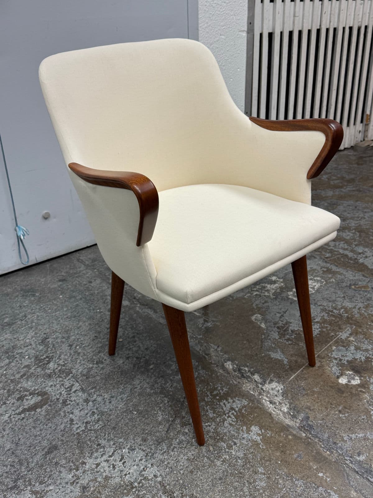 Osvaldo Borsani P38 Dining Room Arm Chair - Thumbnail 4