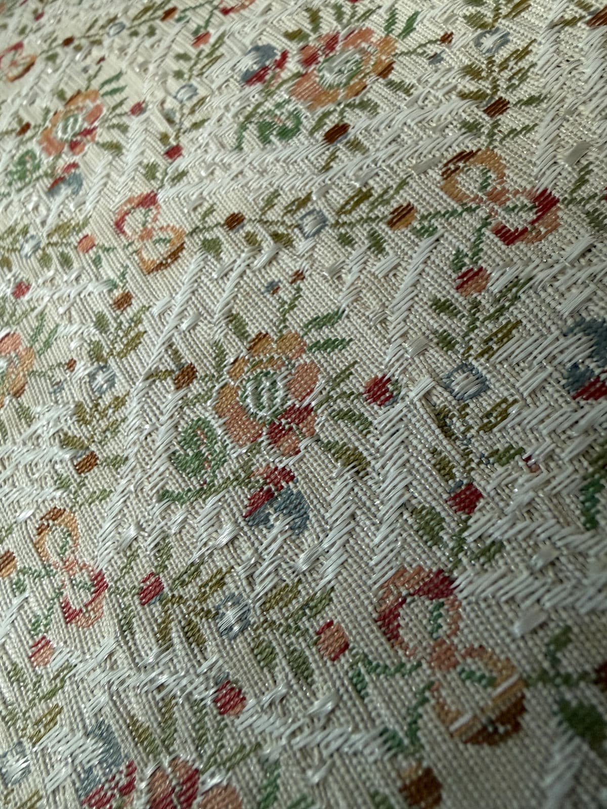 Antique Victorian Balloon Back Sofa - Thumbnail 5