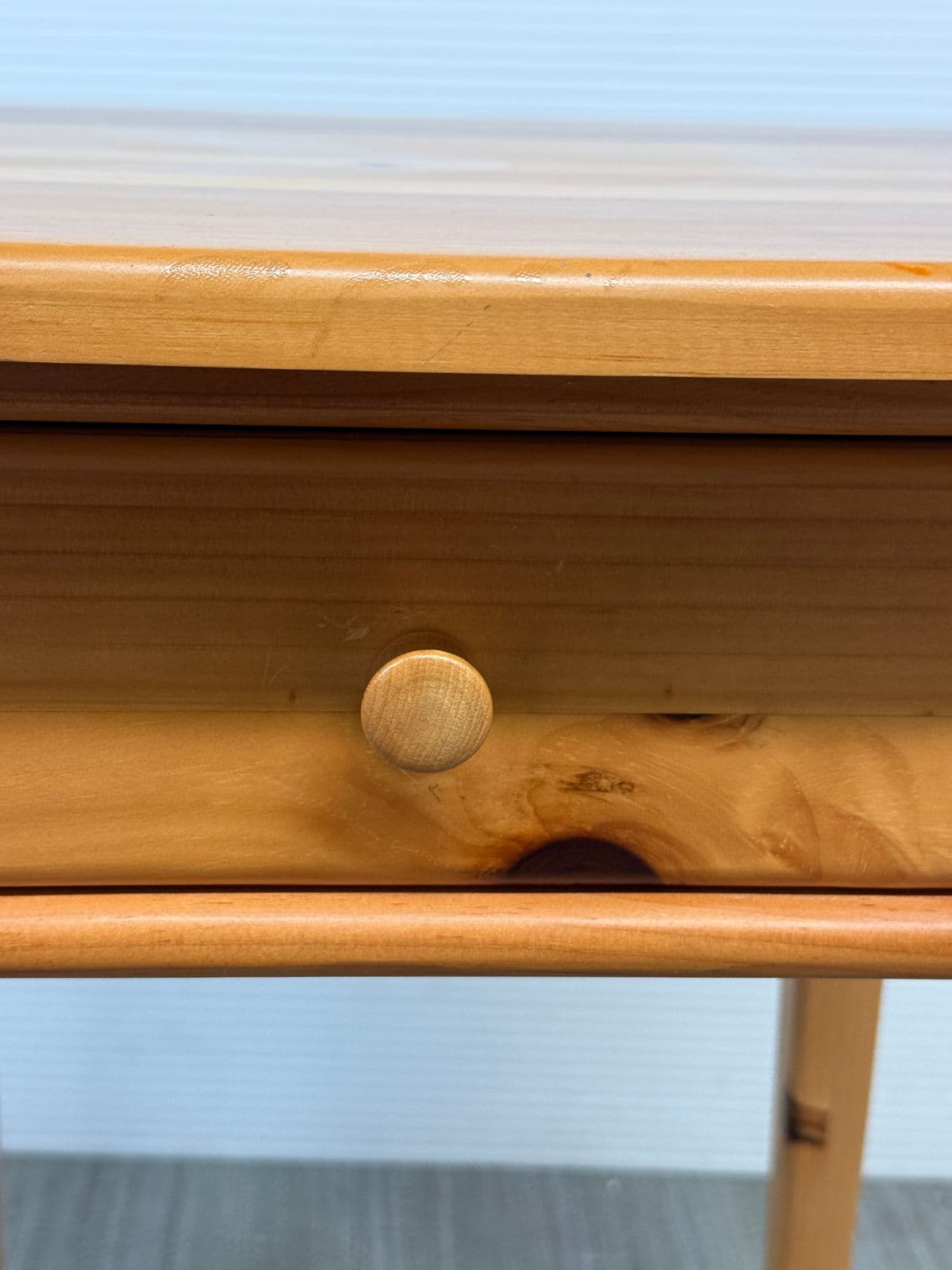 Griffin Byrum Handcrafted Side Table - Thumbnail 7