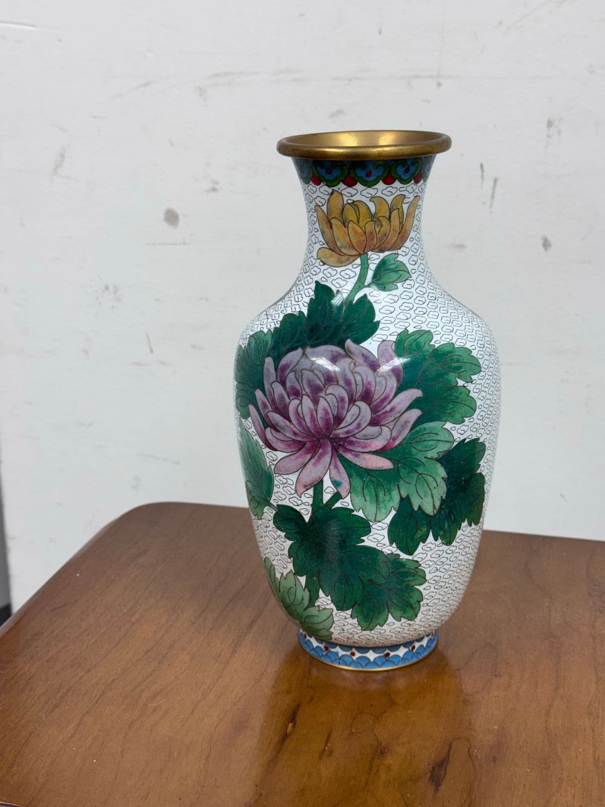 Chinese Enamel Cloisonné Vase With Flowers - Thumbnail 5