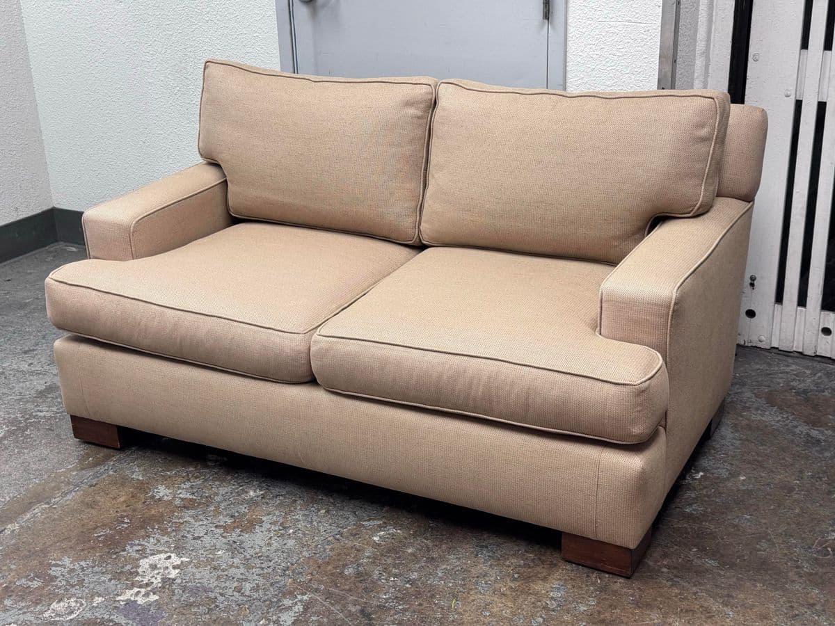 Village Square Apartment Sofa - Thumbnail 9