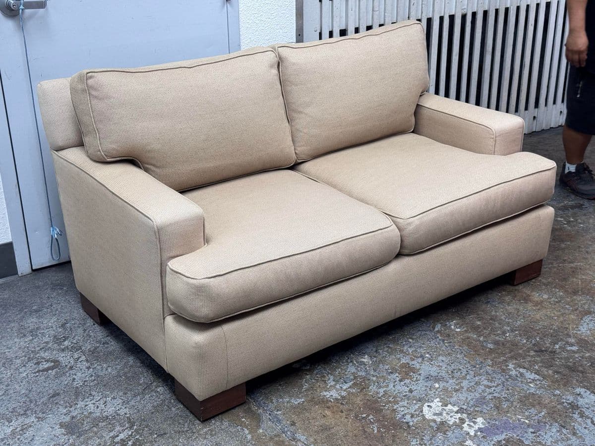 Village Square Apartment Sofa - Thumbnail 8