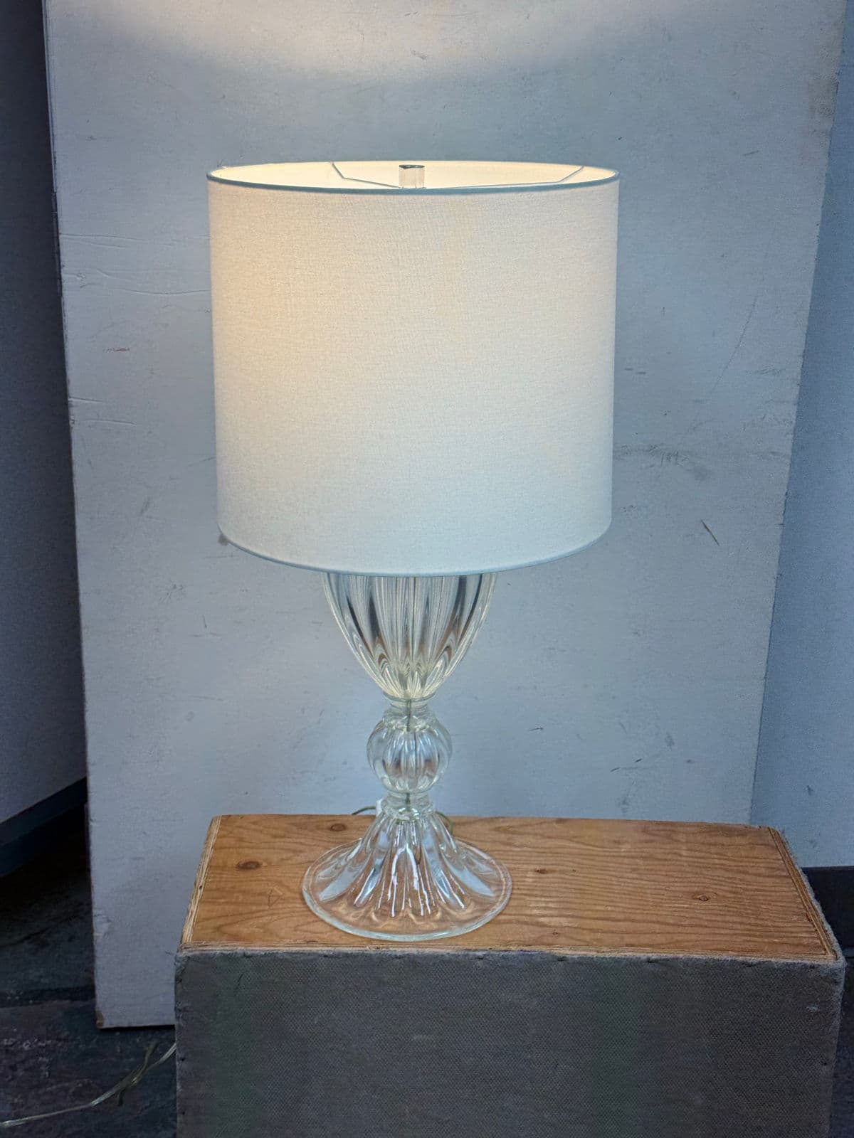 Bella Figura Lighting Murano Glass Urn Table Lamp - Thumbnail 11