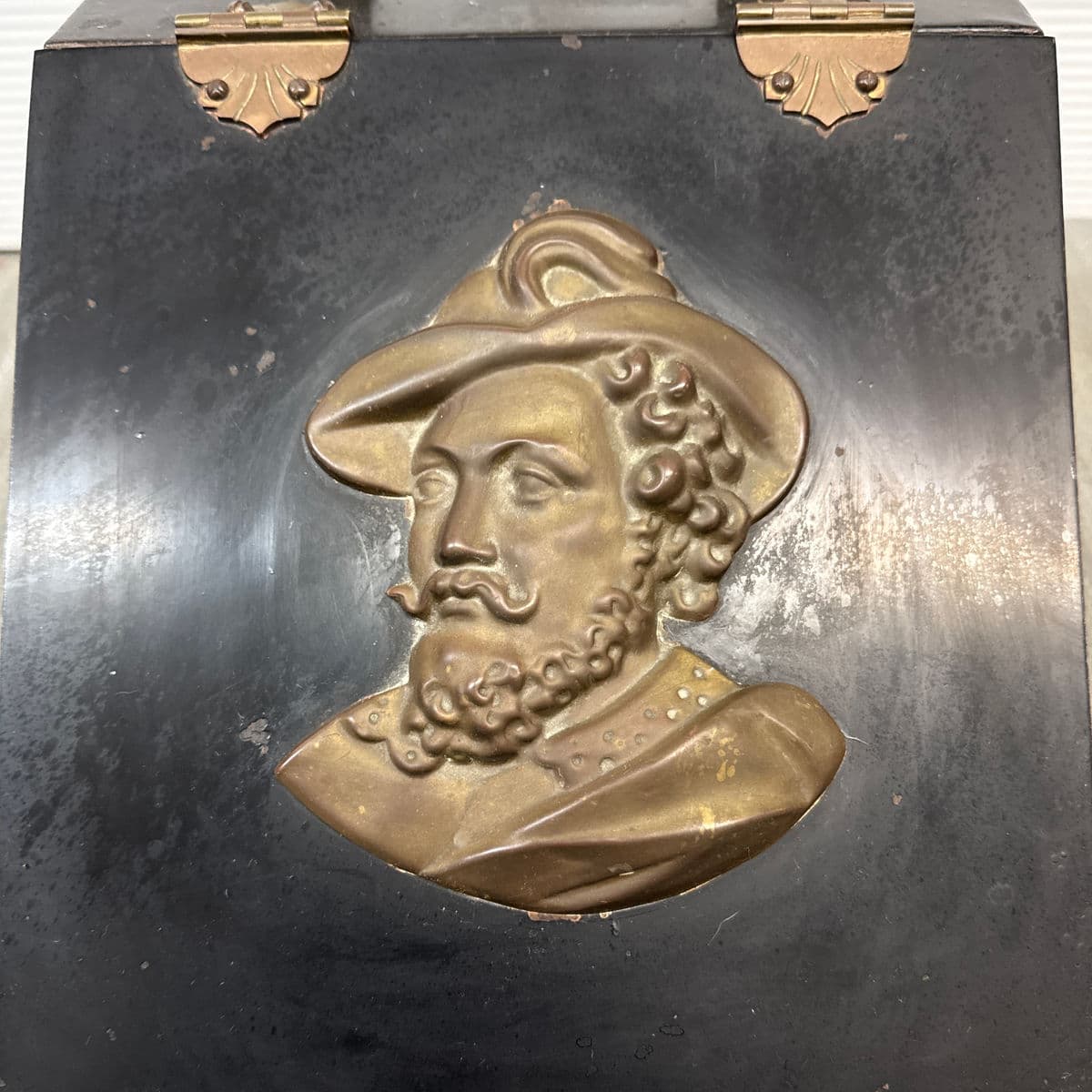 Antique Victorian Coal Scuttle or Hod - Thumbnail 7