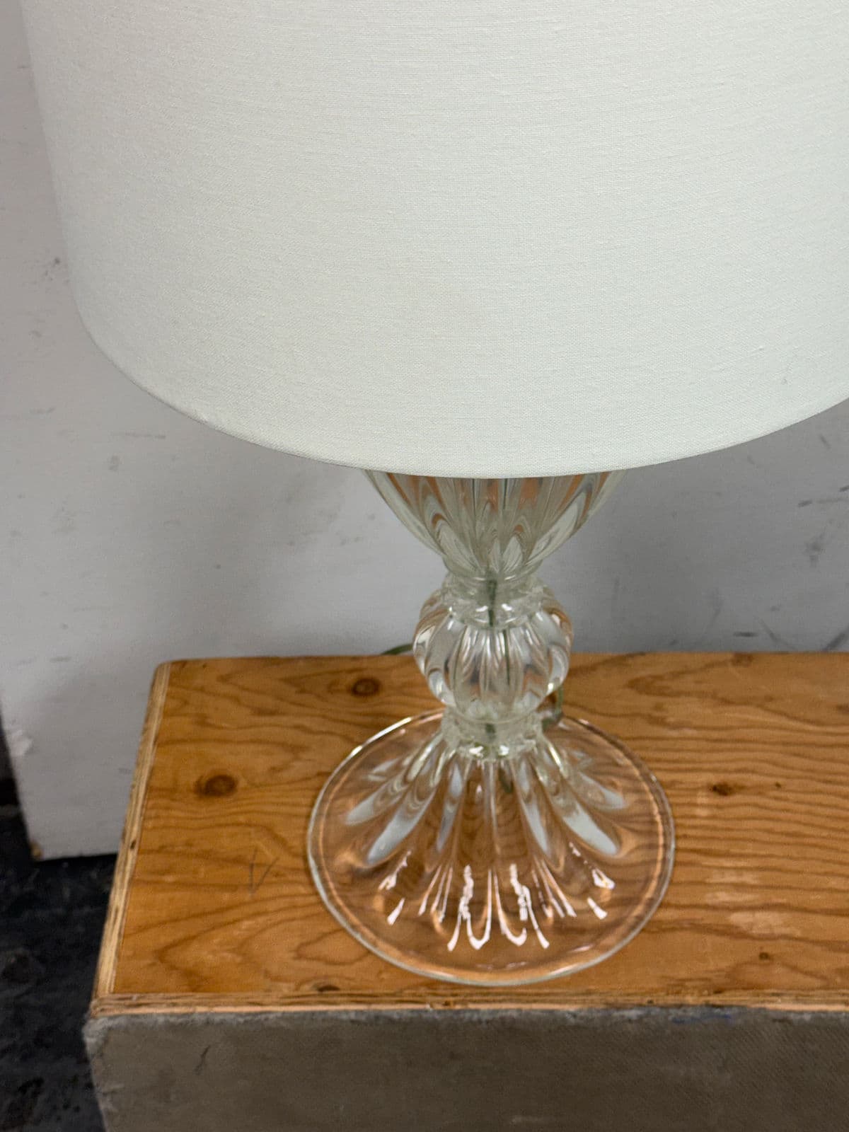 Bella Figura Lighting Murano Glass Urn Table Lamp - Thumbnail 5