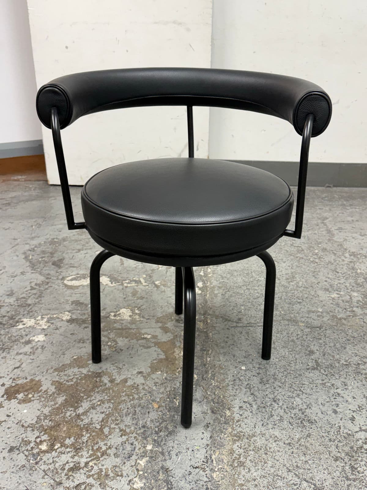 Charlotte Perriand Cassina Swivel Chair - Thumbnail 3