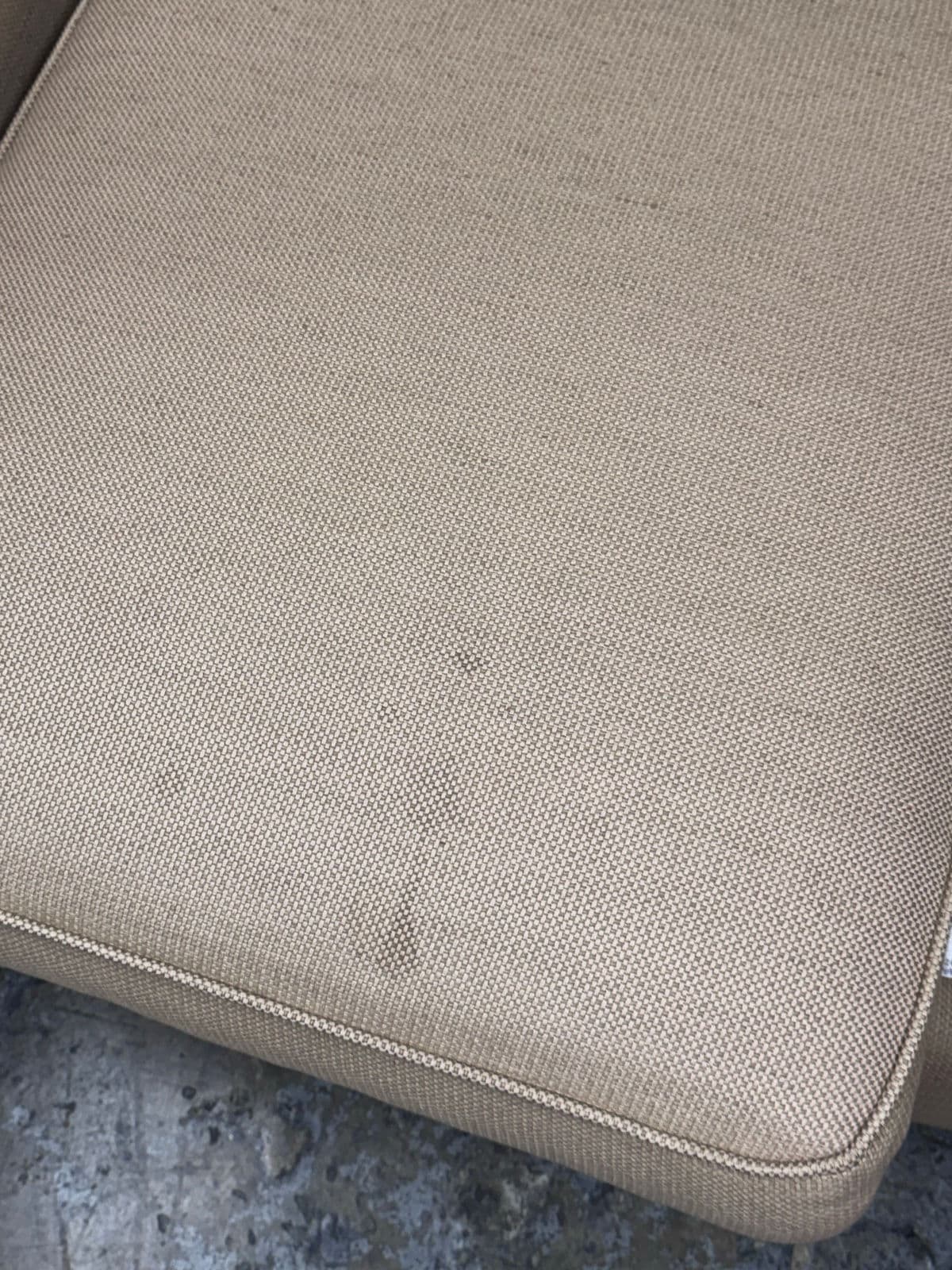 Village Square Apartment Sofa - Thumbnail 5