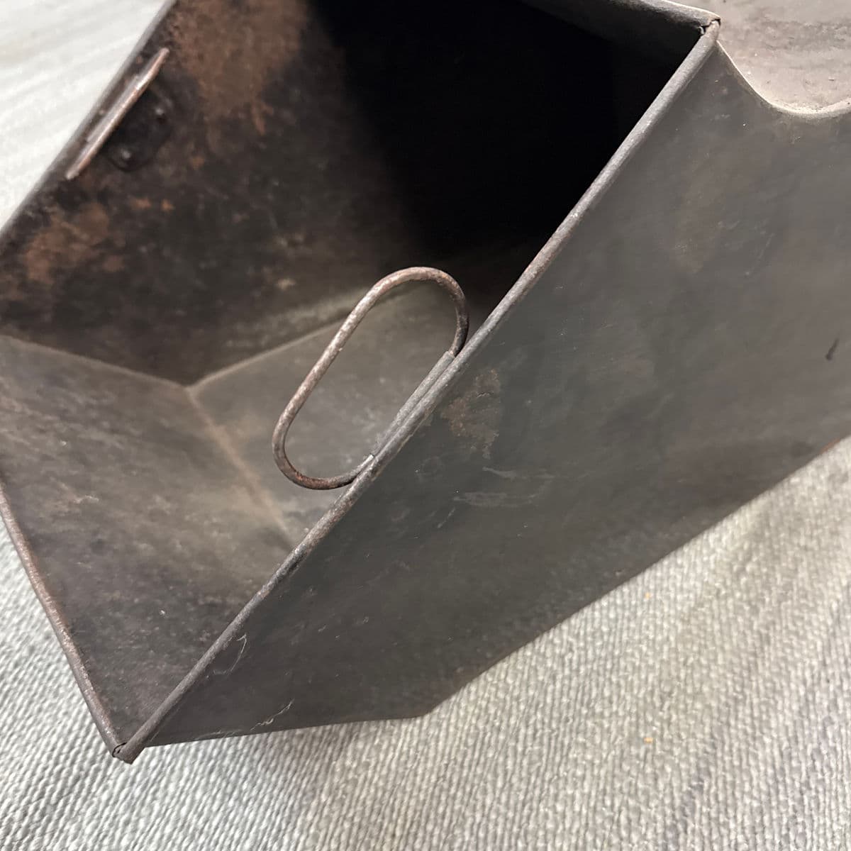 Antique Victorian Coal Scuttle or Hod - Thumbnail 9