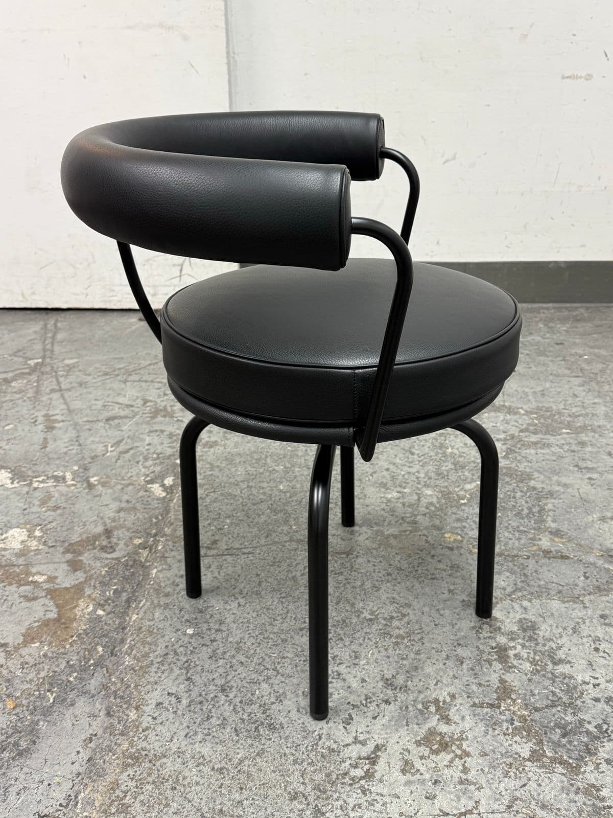 Charlotte Perriand Cassina Swivel Chair - Thumbnail 7