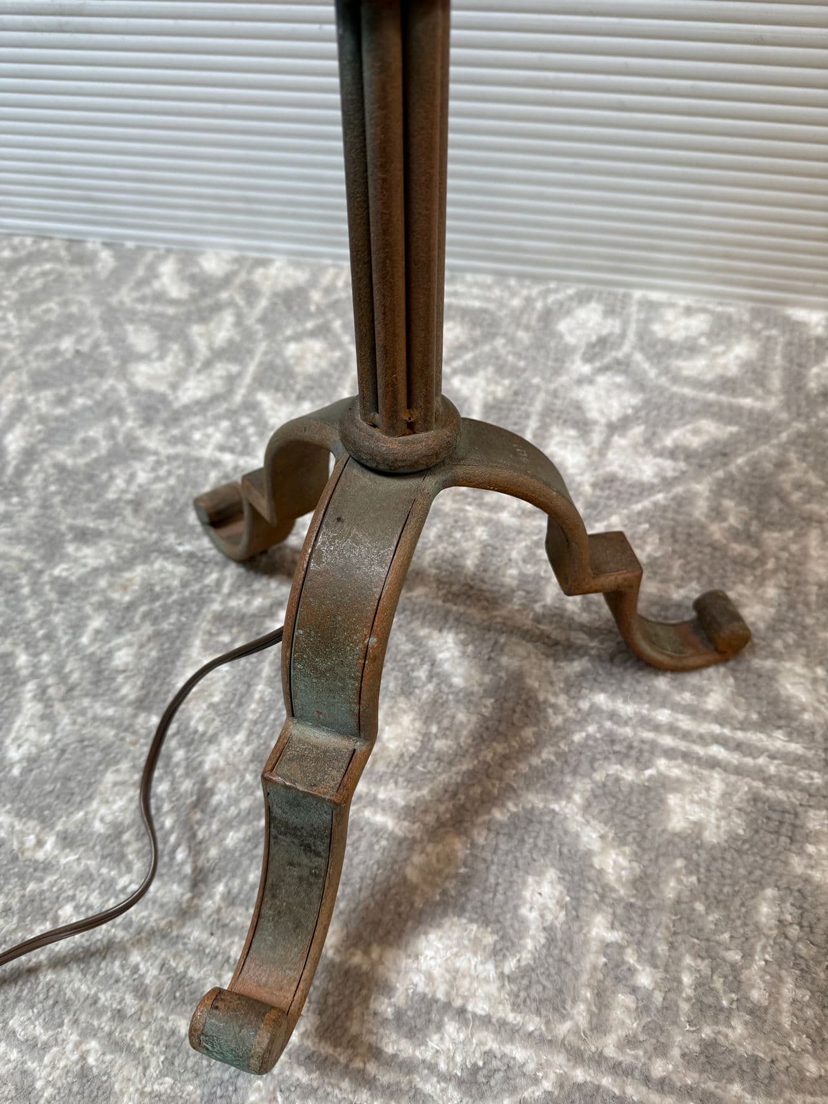 Sunrise Home Spanish Revival Aged Brass Patina Table Lamp - Thumbnail 6