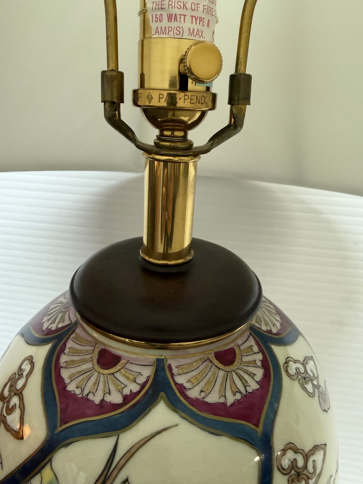 Ethan Allen Chinoiserie Ceramic Table Lamp - Thumbnail 8