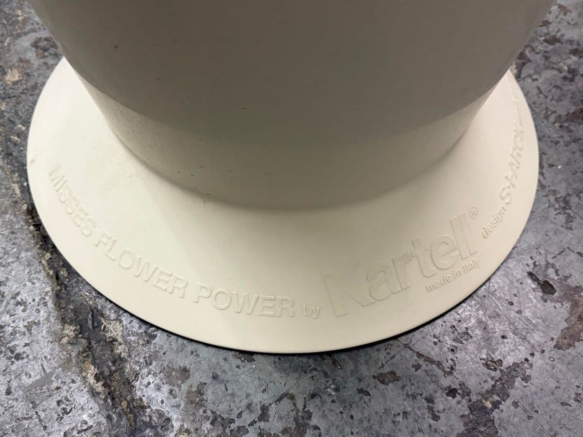 Philippe Starck for Kartell Misses Flower Power Vases, Pair - Thumbnail 4