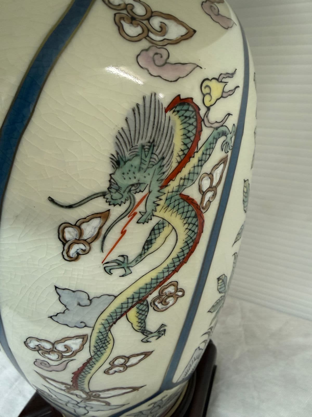 Ethan Allen Chinoiserie Ceramic Table Lamp - Thumbnail 5