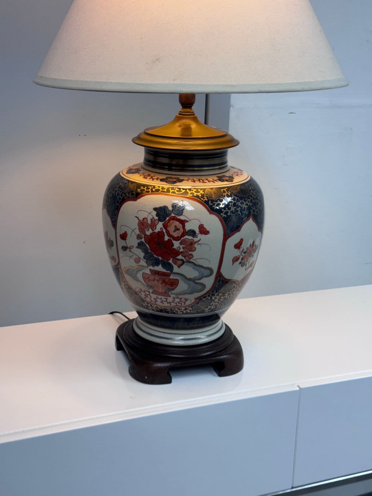Circa 1980's Japanese Imari Table Lamp - Thumbnail 11