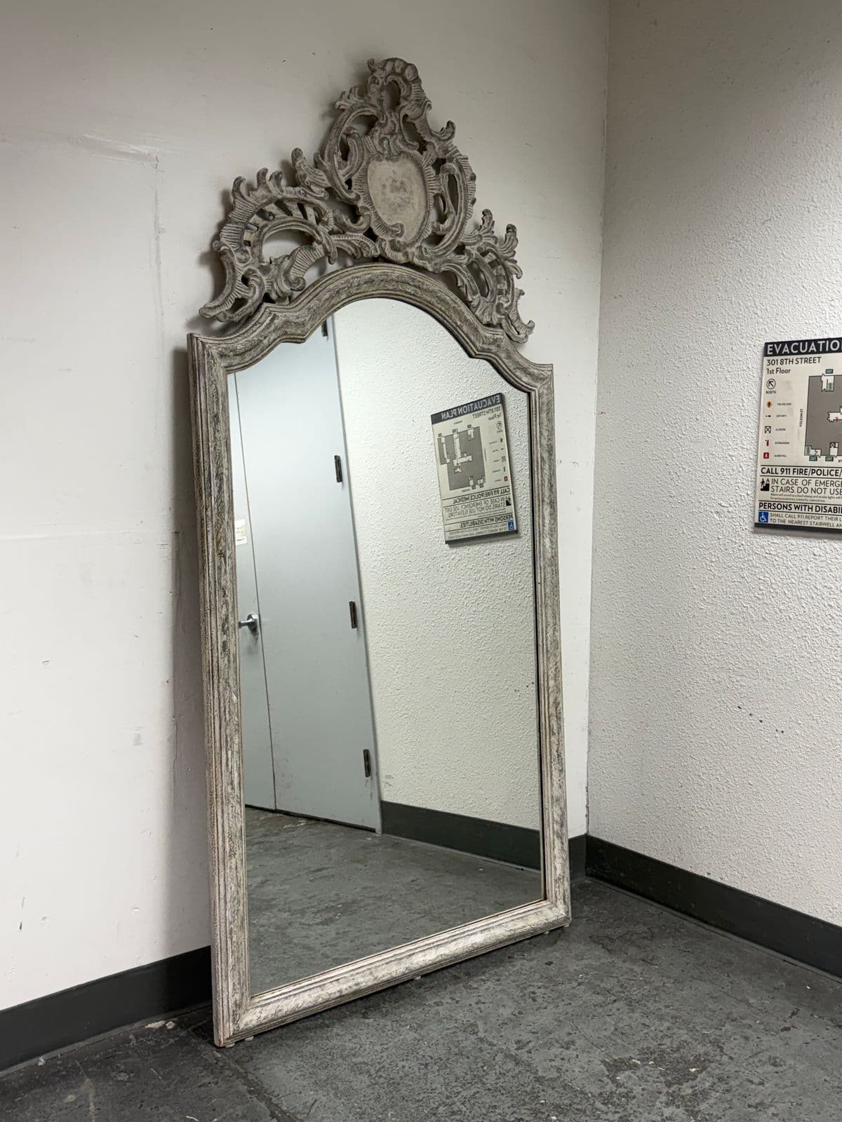 Tara Shaw for Restoration Hardware Maison Grande Louis XIV Floor Mirror - Thumbnail 4