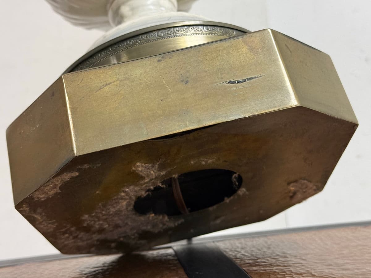 Early 20th Century Italian Capodimonte Style Table Lamp With Original Lamp Shade - Thumbnail 13