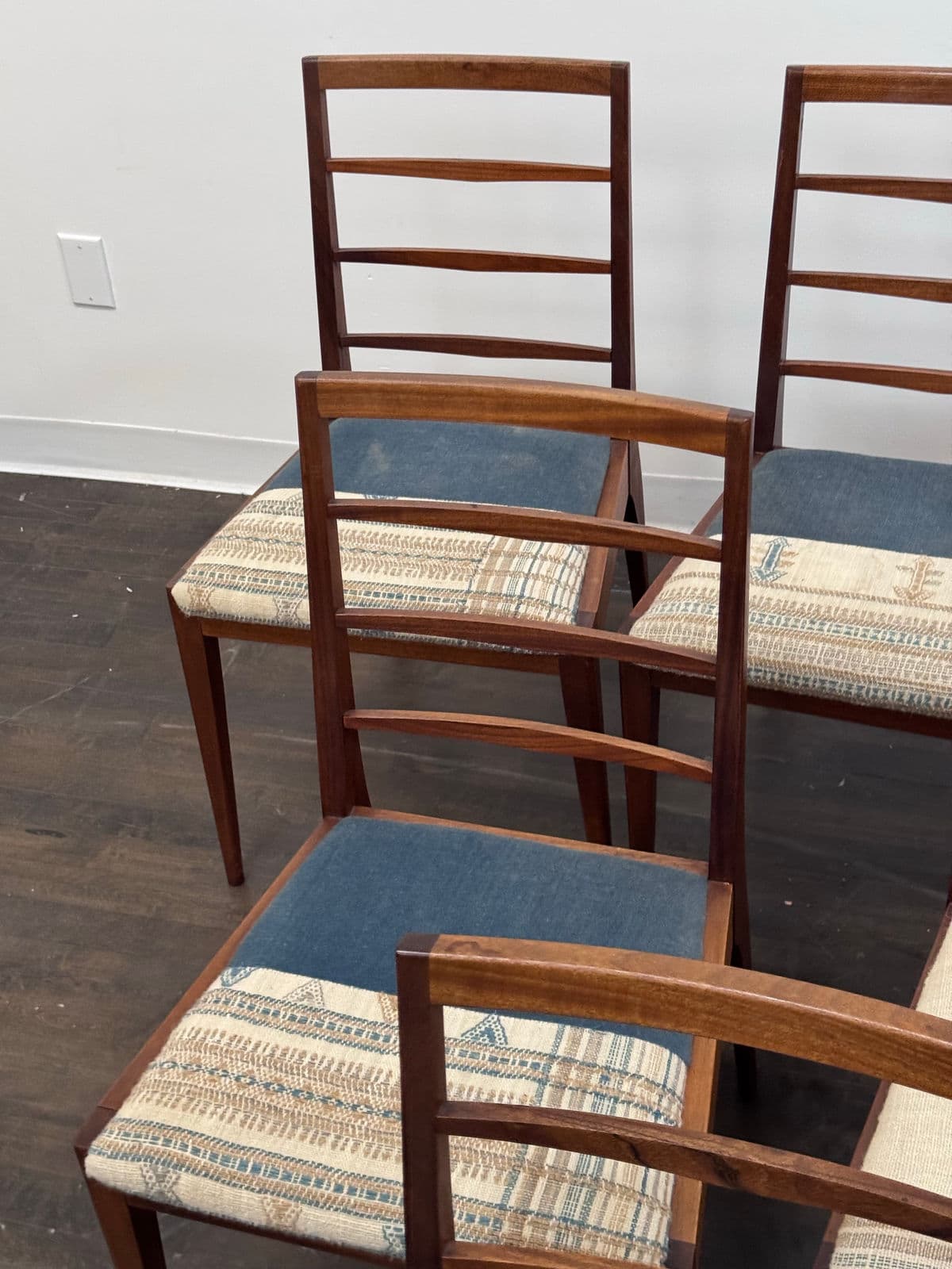 Mid 20th Century A. H. McIntosh Dunvegan Dining Chairs, Set of Six - Thumbnail 8