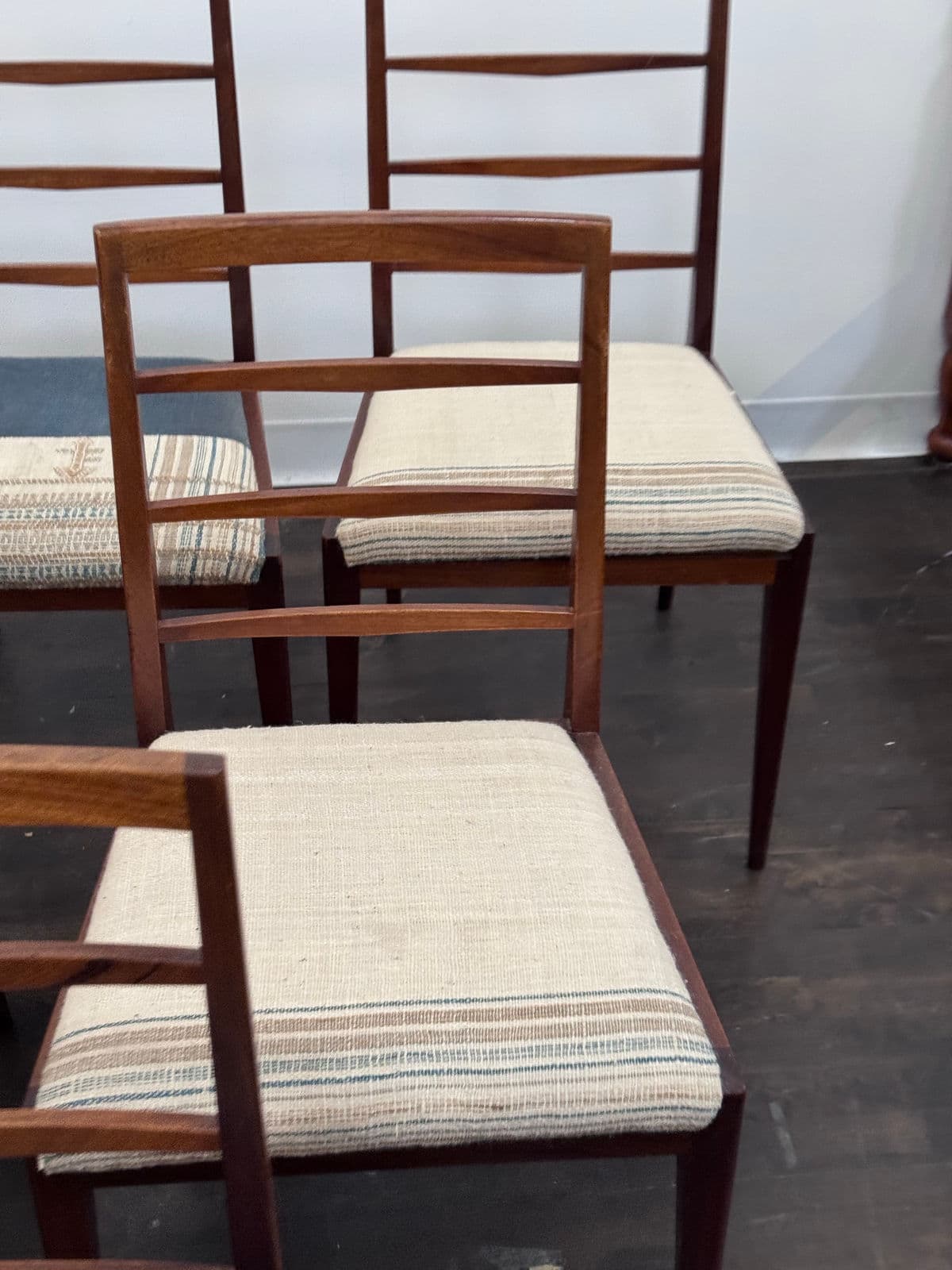 Mid 20th Century A. H. McIntosh Dunvegan Dining Chairs, Set of Six - Thumbnail 7