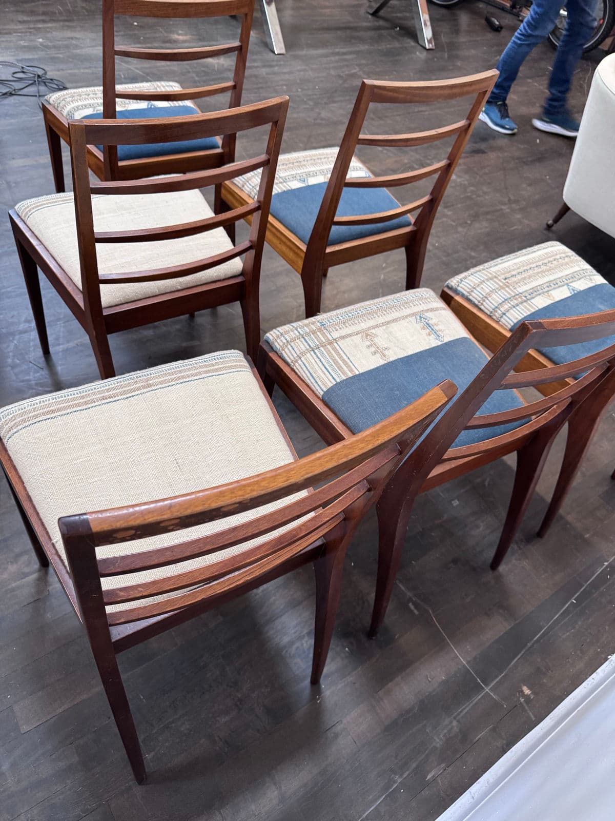 Mid 20th Century A. H. McIntosh Dunvegan Dining Chairs, Set of Six - Thumbnail 12