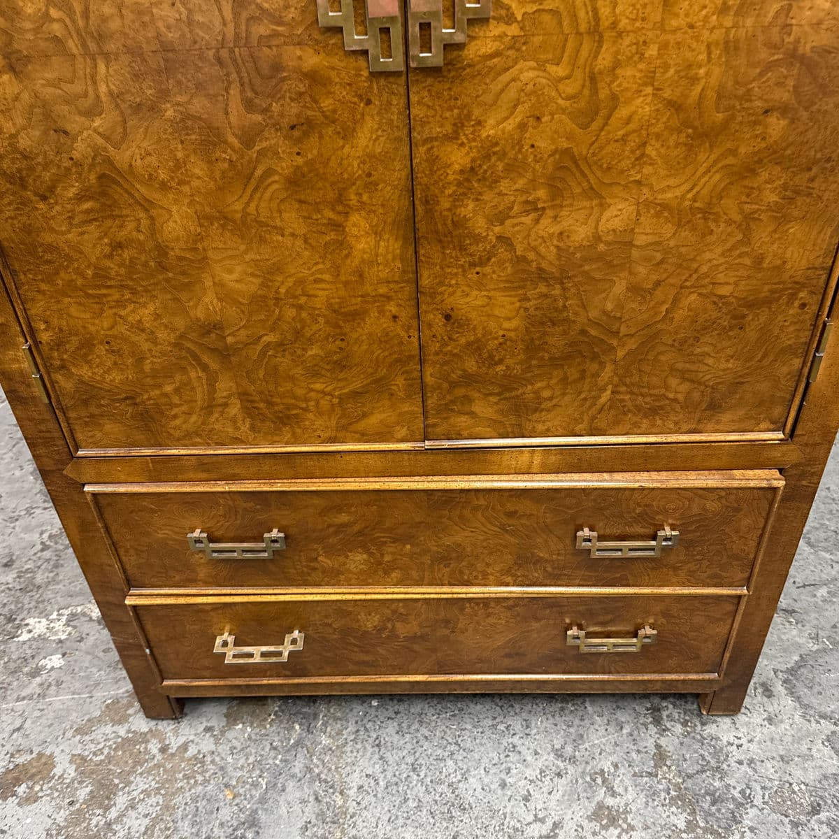 Circa 1970's Raymond Sobota for Century Furniture Chin Hua Collection Asian Chinoiserie Gentleman's Chest - Thumbnail 12