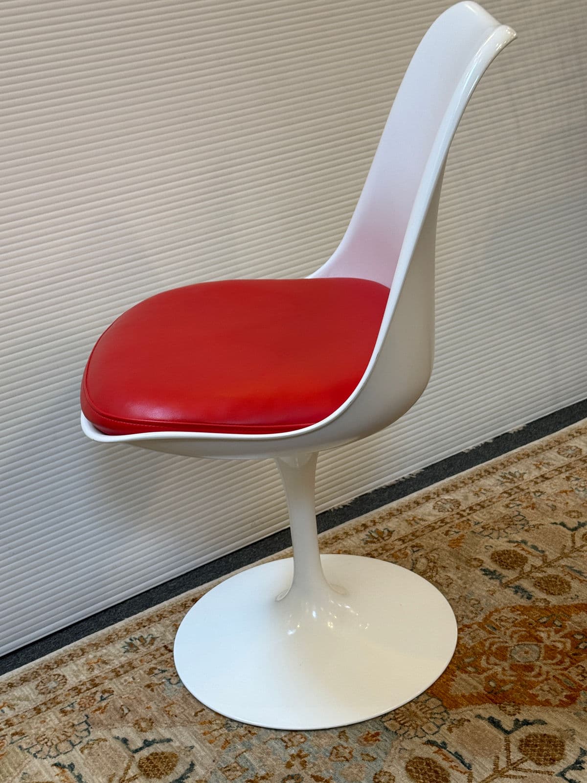 Eero Saarinen for Knoll Tulip Swivel Side Chair - Thumbnail 4