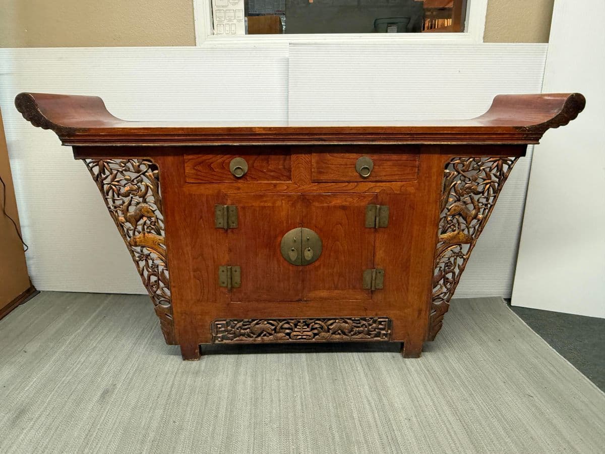 Antique Chinese Tongzhi Style Altar Cabinet - Thumbnail 5