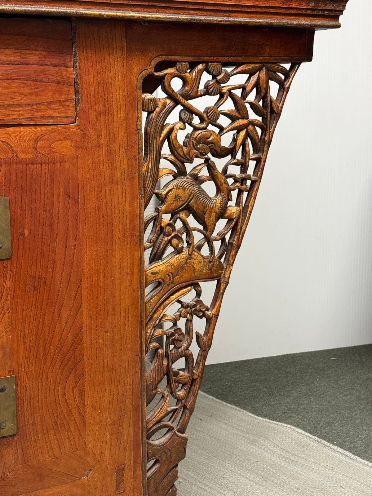 Antique Chinese Tongzhi Style Altar Cabinet - Thumbnail 12