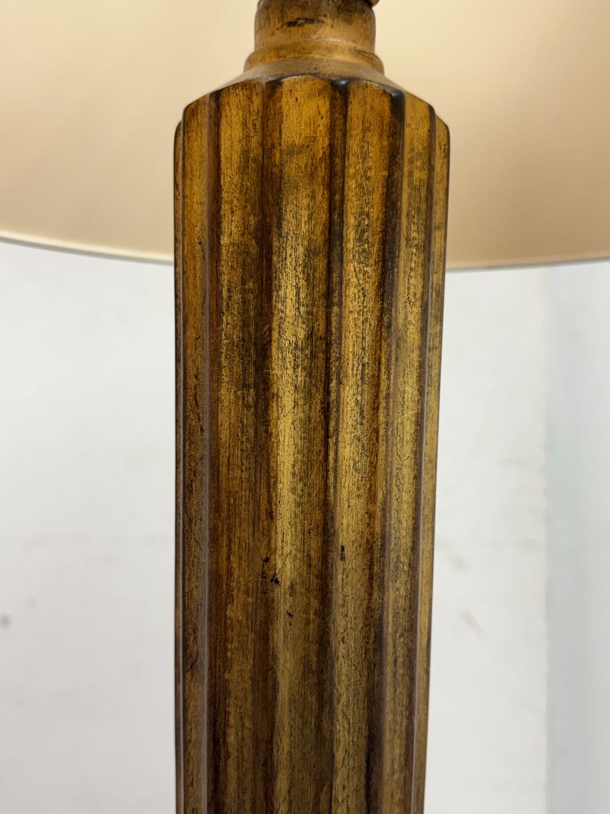Worlds Away Caprone Fluted Wood Floor Lamp - Thumbnail 9