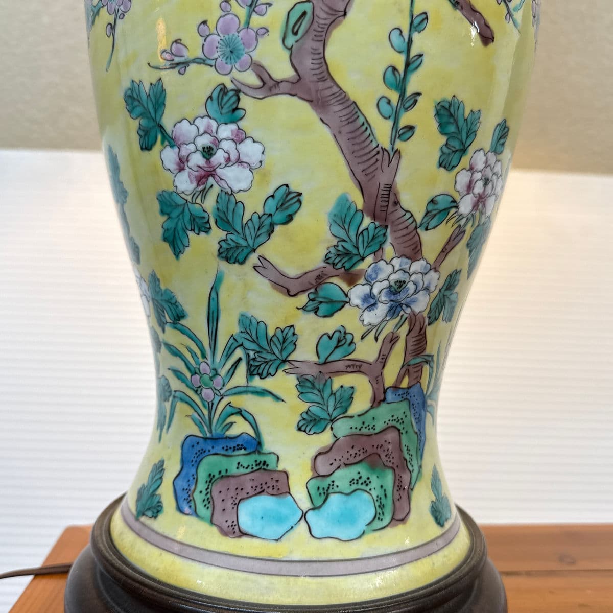 Vintage Chinoiserie Cherry Blossom Table Lamp - Thumbnail 12