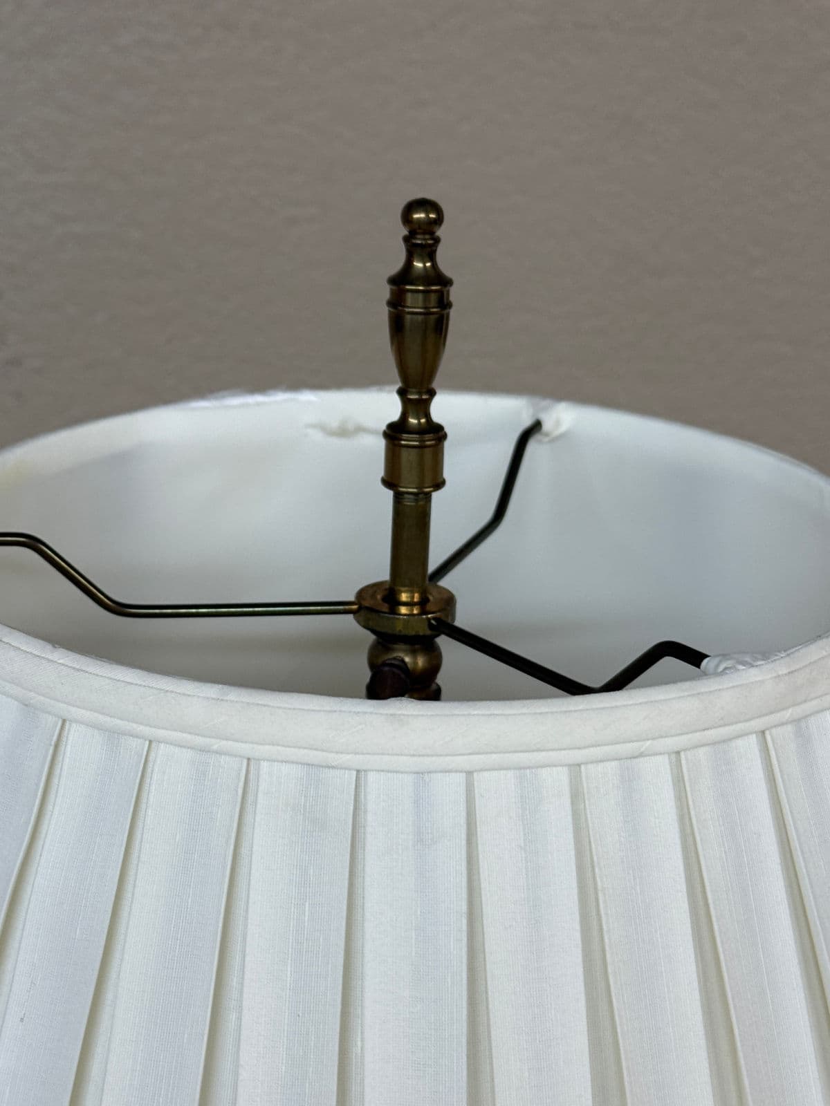 Vintage Chinoiserie Cherry Blossom Table Lamp - Thumbnail 5