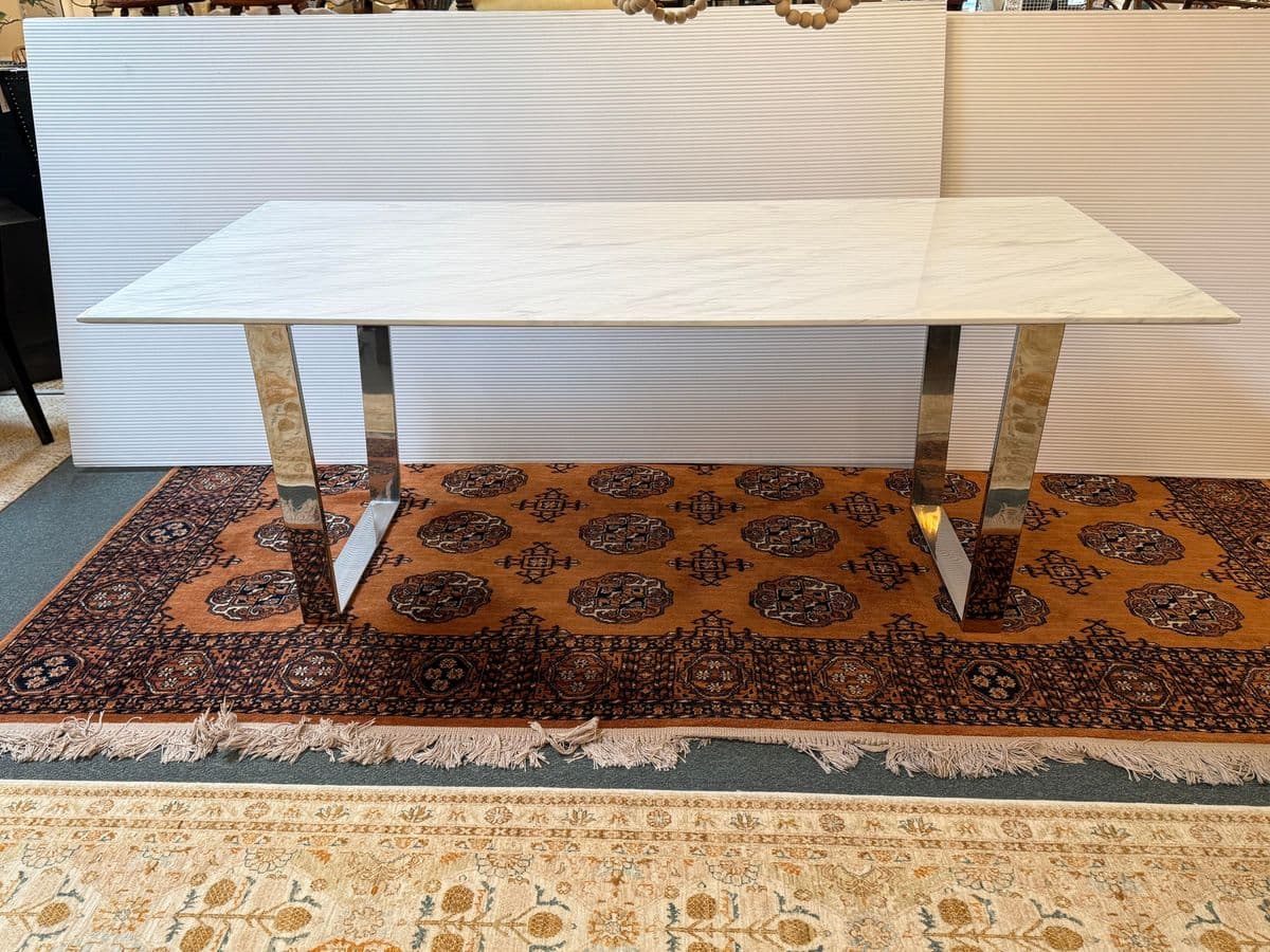 Modern Italian Faux Marble Dining Table - Thumbnail 3