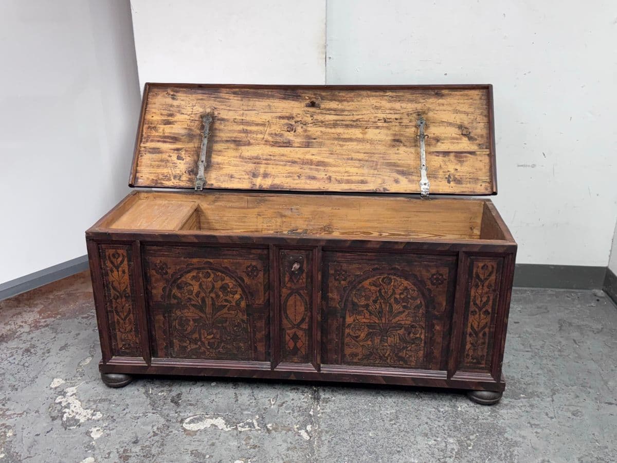 19th Century Austrian Wood Dowry Chest Trunk - Thumbnail 5