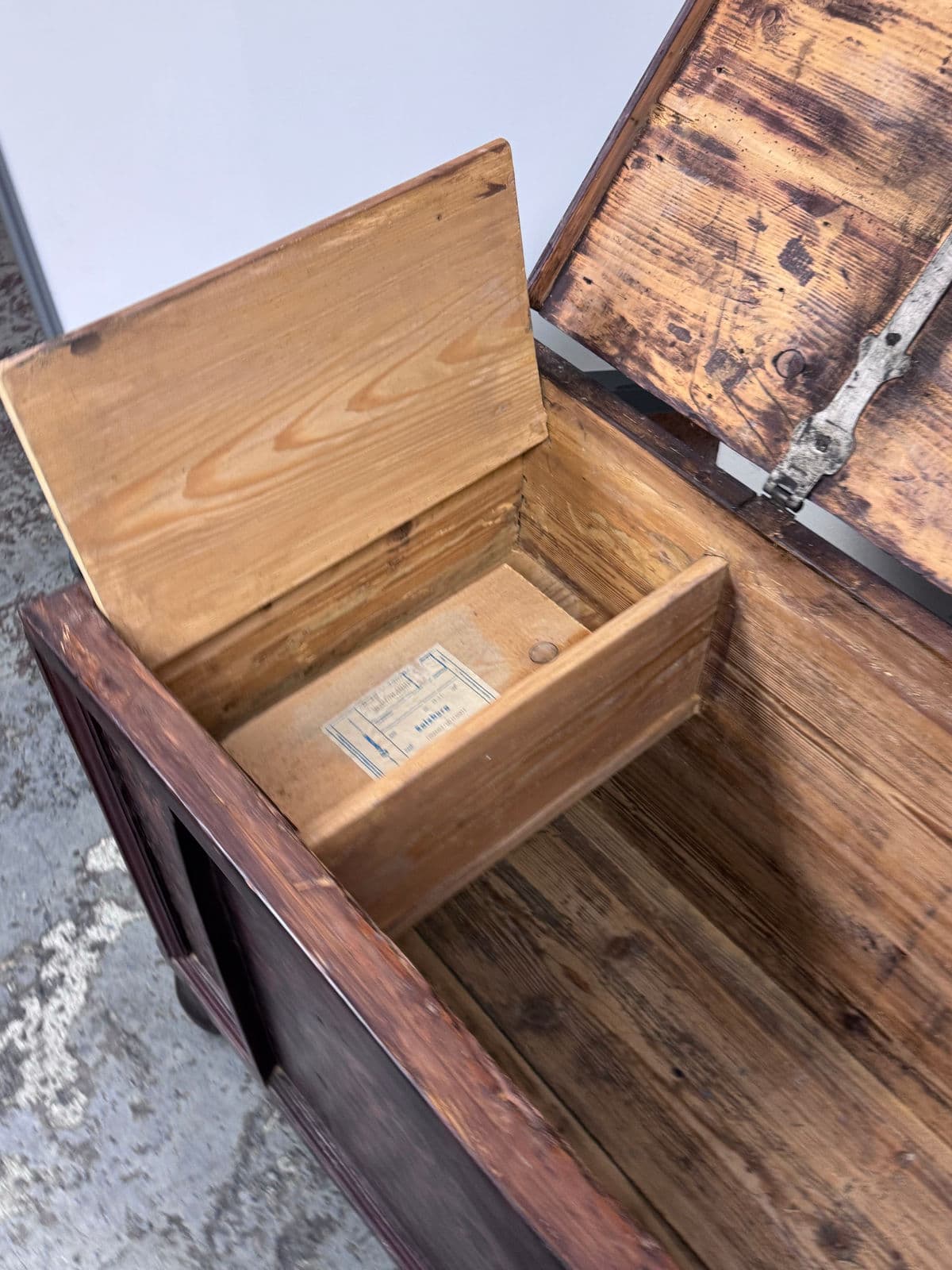 19th Century Austrian Wood Dowry Chest Trunk - Thumbnail 10