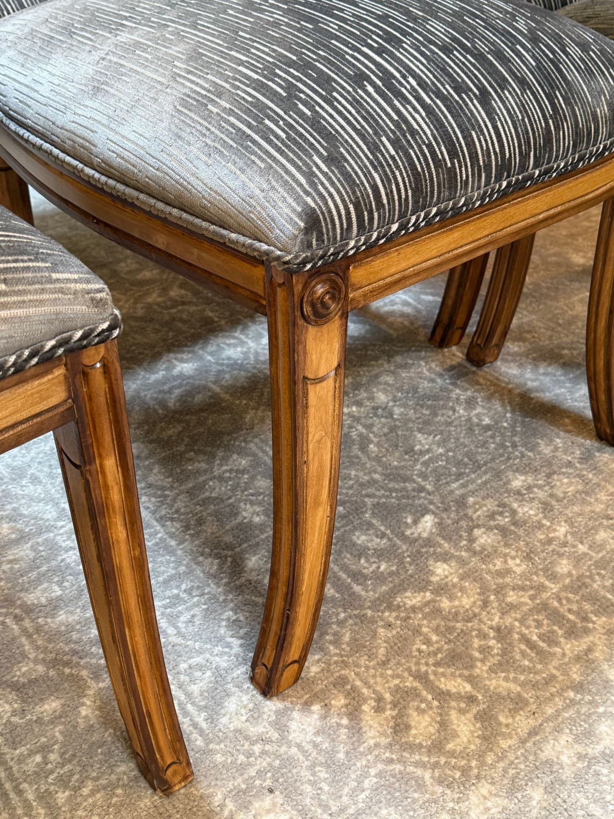 Kreiss Fleur Di Lis Dininig Room Chairs, Set of Eight - Thumbnail 6