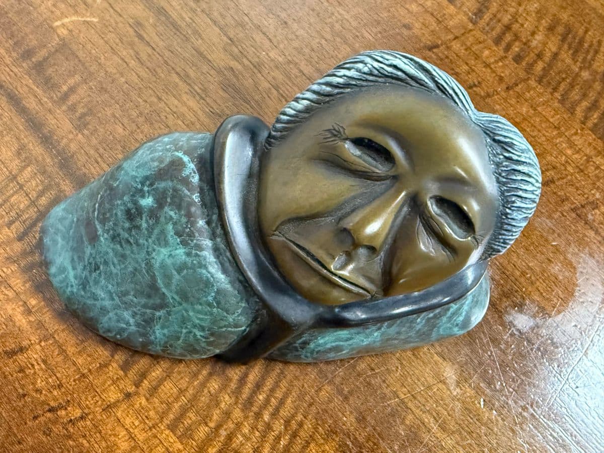 Circa 1985 Sharon Spencer Bronze Sculpture of Intuit Woman, Signed + Numbered - Thumbnail 3