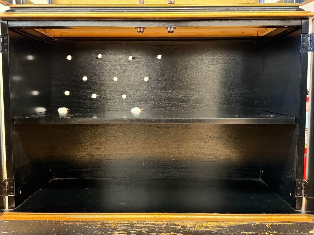 Late 20th Century Drexel Heritage Et Ce Collection Display Cabinet - Thumbnail 11